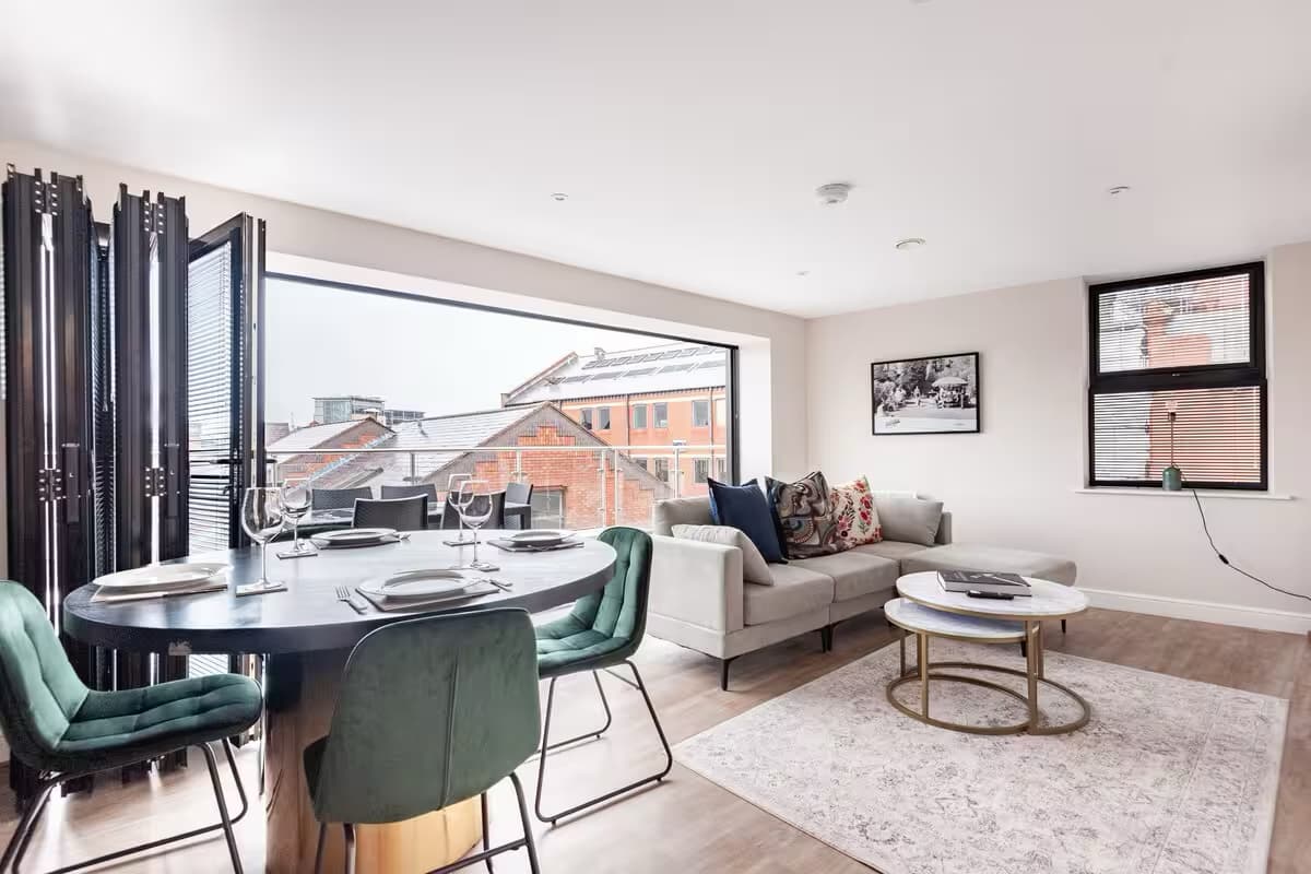 The Penthouse — photo 2
